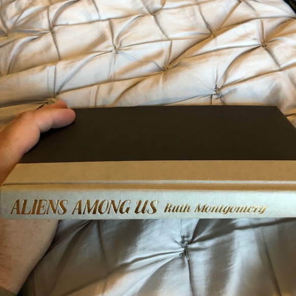 Aliens Among Us by Ruth Montgomery - Picture 1 of 2